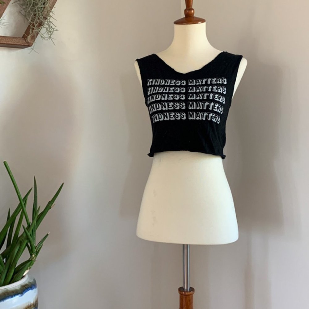 Kindness Matters Graphic Altered Crop XS
